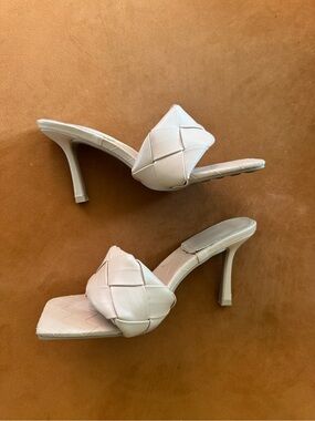 Elegant nude Braided Slide Heels for Women size 9